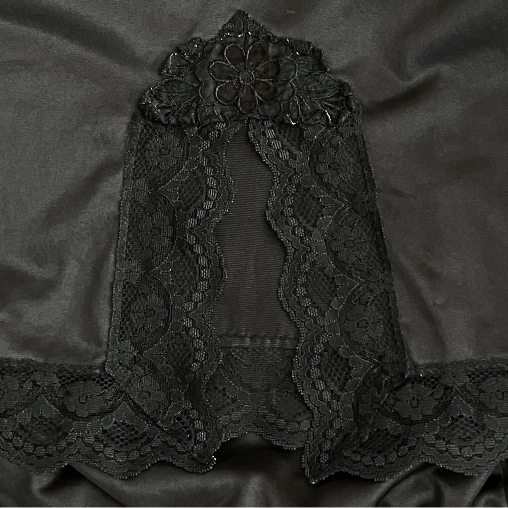 Vintage 70s Black Satin Lace Slip Skirt. XS/S. Lingerie Whimsigoth Coquette Goth - Picture 8 of 10
